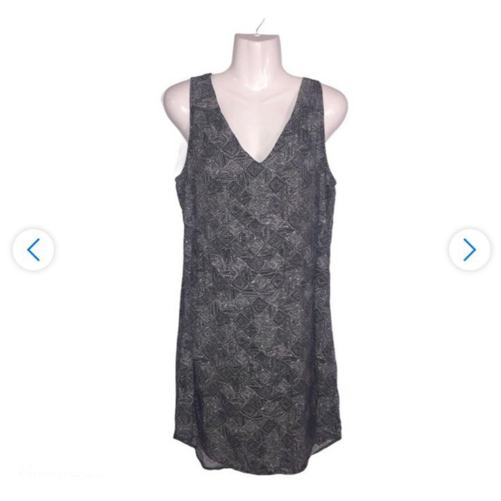 OLD NAVY KEYHOLE BLACK & WHITE TUNIC DRESS